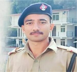 2025_4image_08_19_285357194490-ll