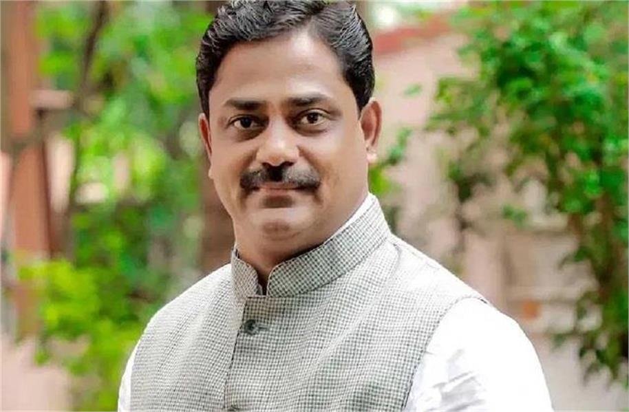 2025_4image_13_10_174870708748-ll