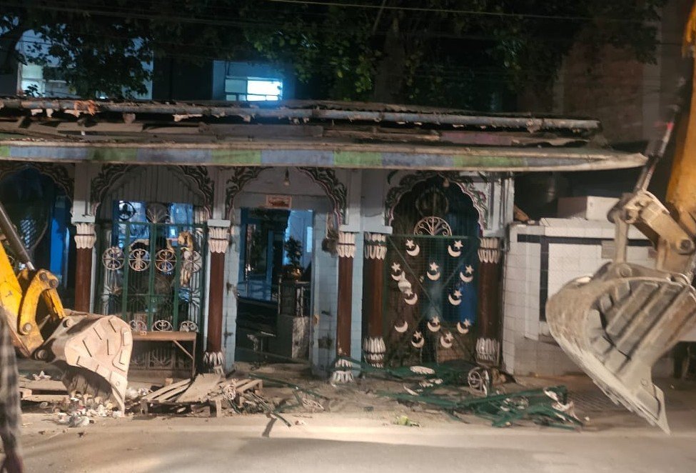 doon hospital dargah