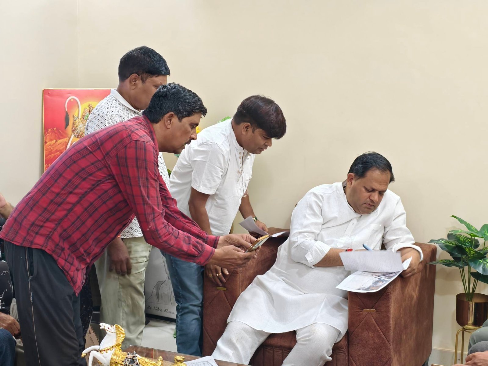 679895525_122216951720371540_2090492164379498219_n